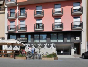 Lacroma Bio Hotel & Apartments